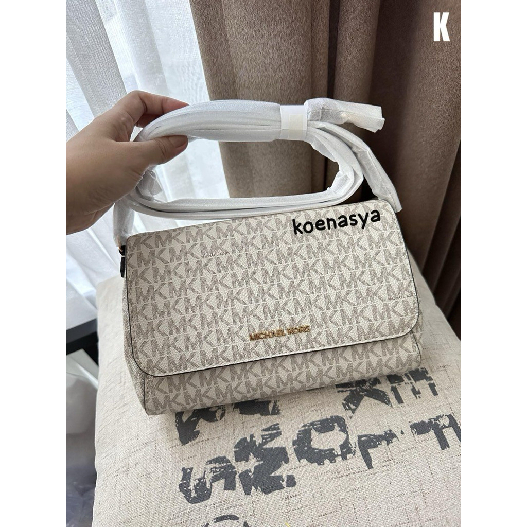 tas slempang original mk sling crossbody bag jet set md convertible pouchette sign vanilla white new