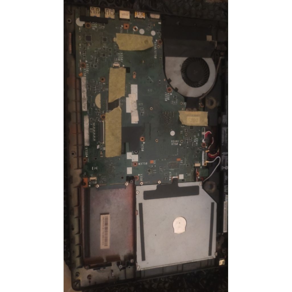 Motherboard ASUS X550Z