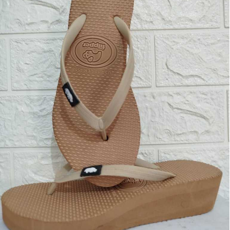 Sandal Jepit Wedges Wanita Filpper Hak 3cm Full Color