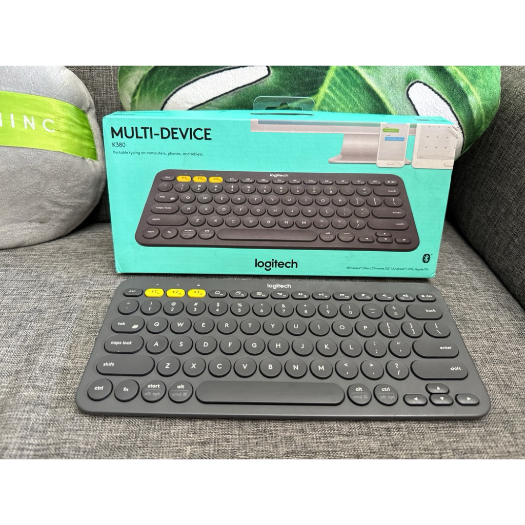 Preloved Keyboard Logitech K380