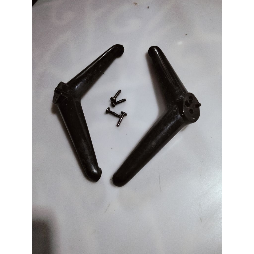 KAKI DUDUKAN STAND TV PANASONIC TH-32D302G TH32D302G 32D302