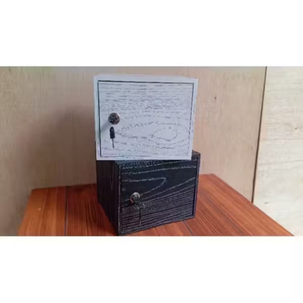 kotak amal besar dan kecil dari kayu