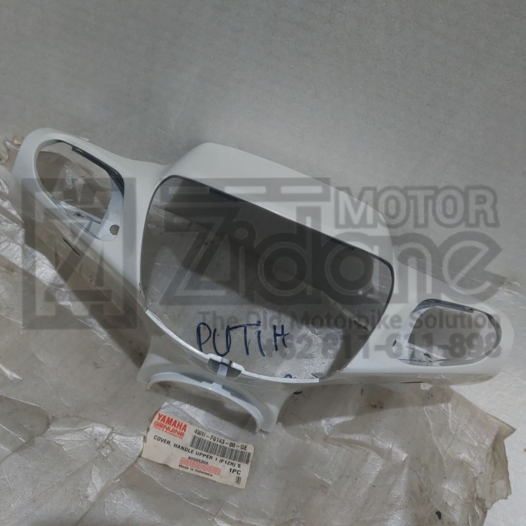 cover kafer kofer handle batok lampu depan putih Yamaha F1ZR F1Z R FIZR FIZ R original YGP 4WH-F6143