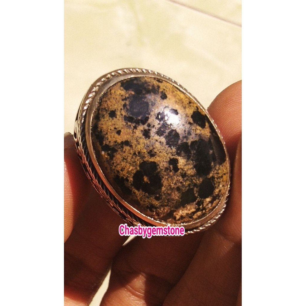 Cincin Pirus Persia hitam legam-Pirus Persia hitam lawasan