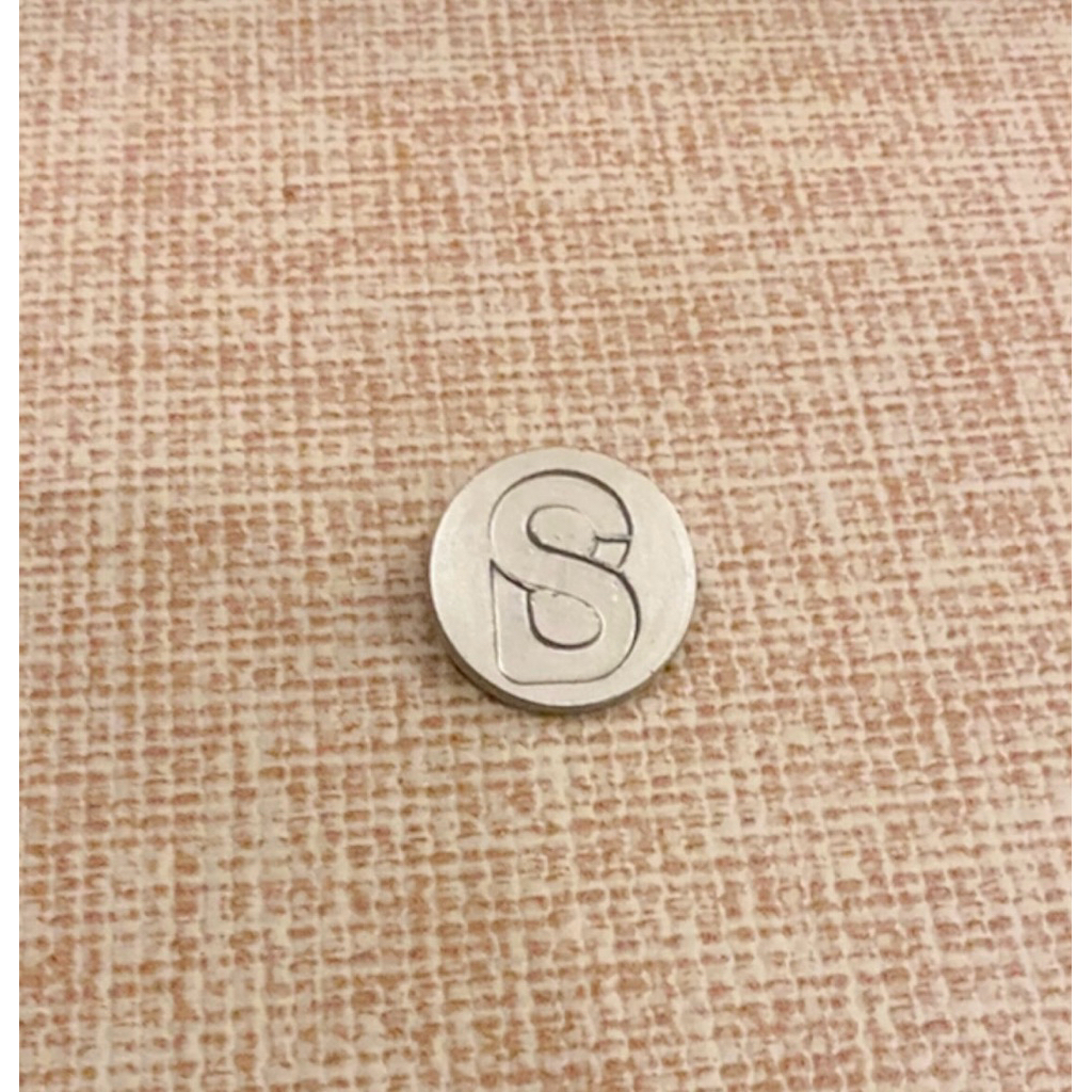 Pin dagu brooch Buttonscarves Silver