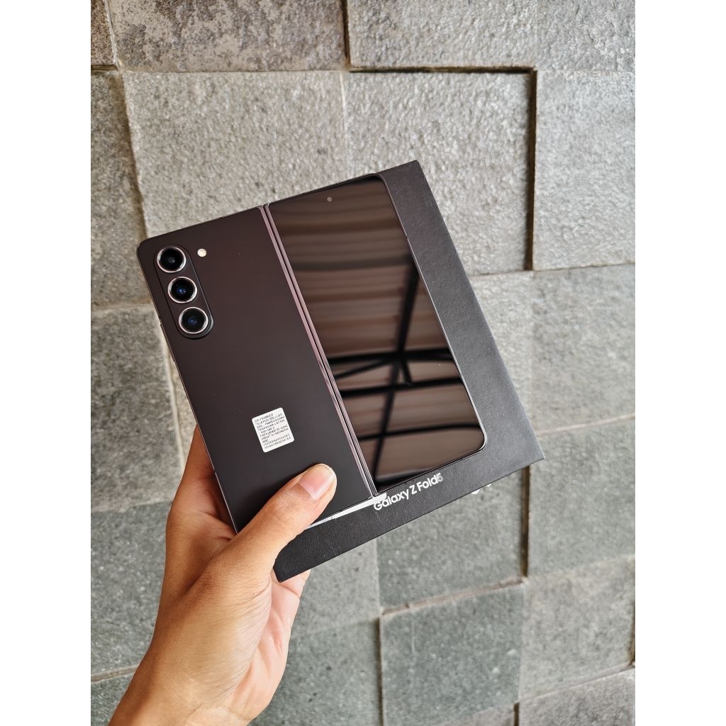 Samsung Z fold 5 12/1 TB ( 1000gb)