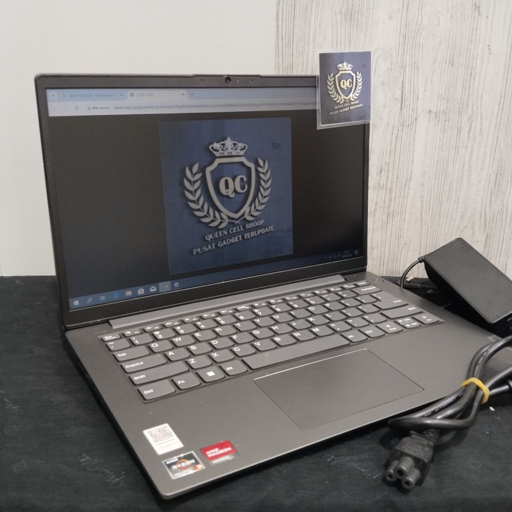 LAPTOP LENOVO 82KC AMD RYZEN 3 5300U 12GB SSD 512GB 14INCH SECOND MULUS BERGARANSI