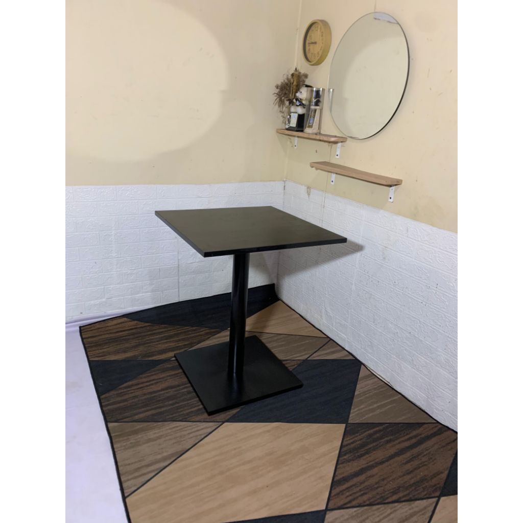 meja kotak . meja cafe meja makan meja minimalis