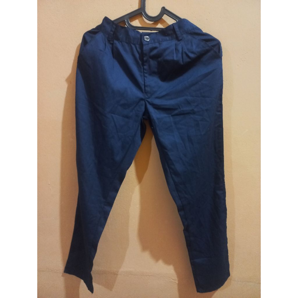 preloved celana navy loose pants