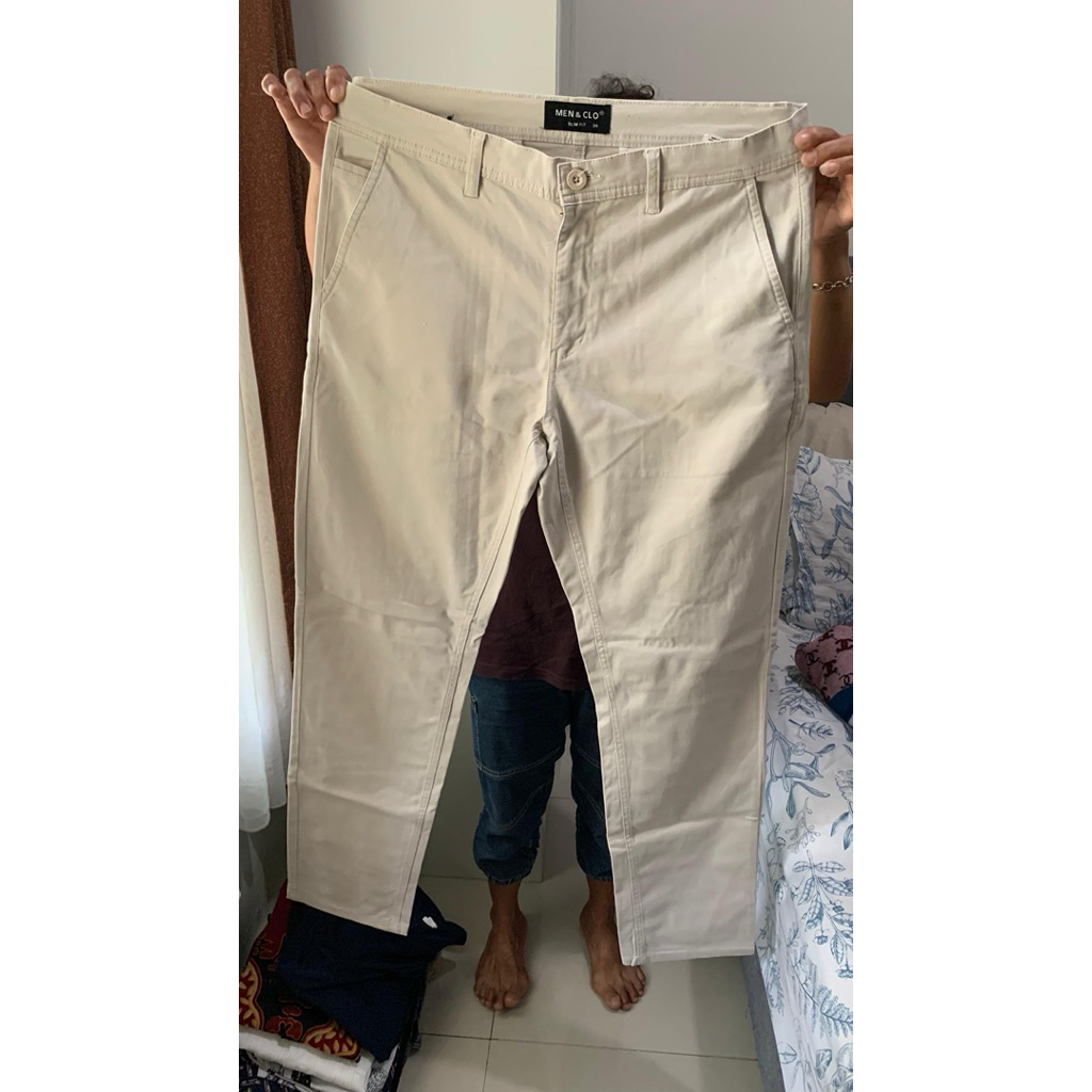 PRELOVED CELANA CHINO