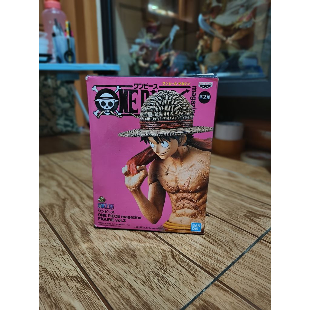 ONE PIECE MAGAZINE LUFFY BIB ORIGINAL BANDAI