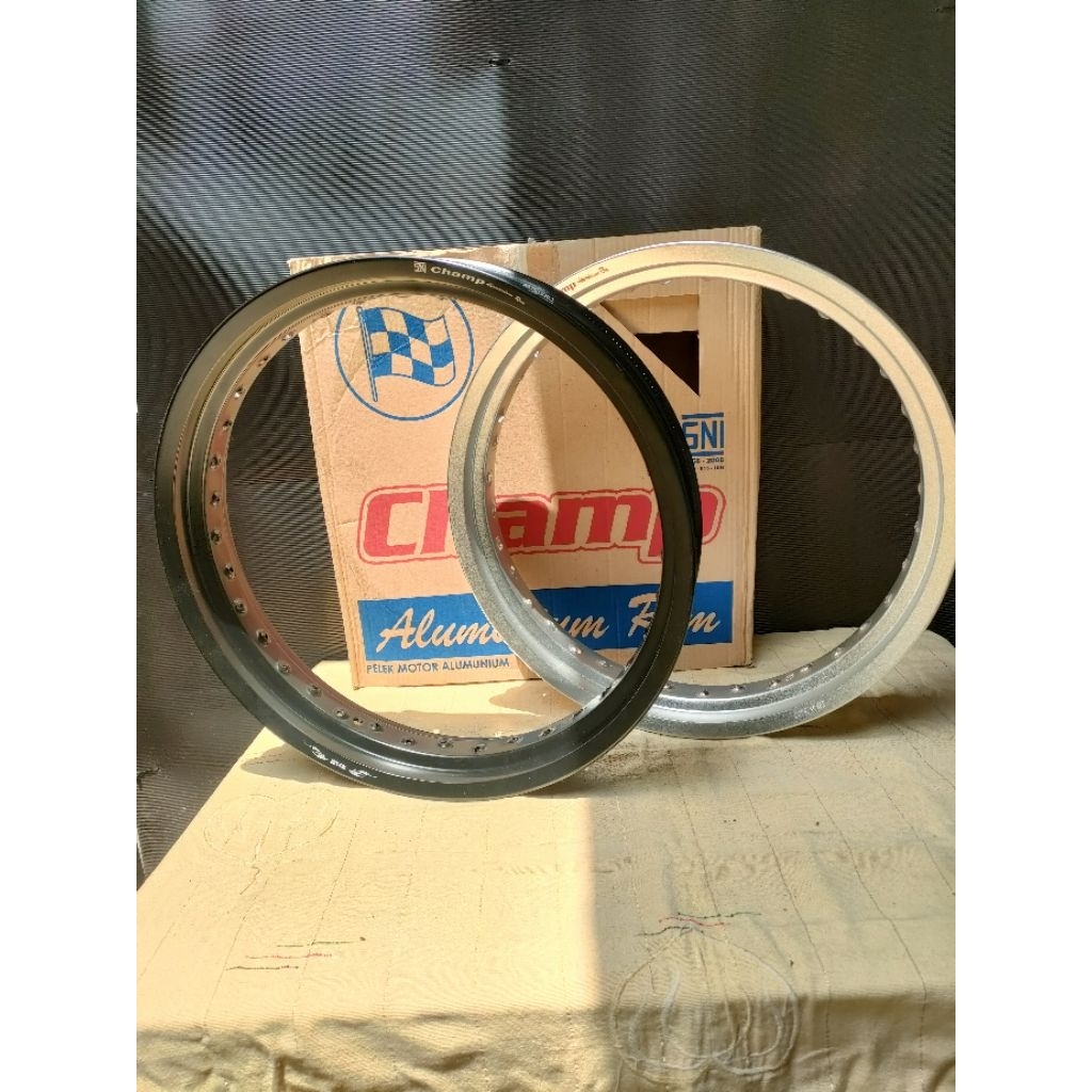Pelek 300 ring 18 Kotak Wm Merk Champ alumunium