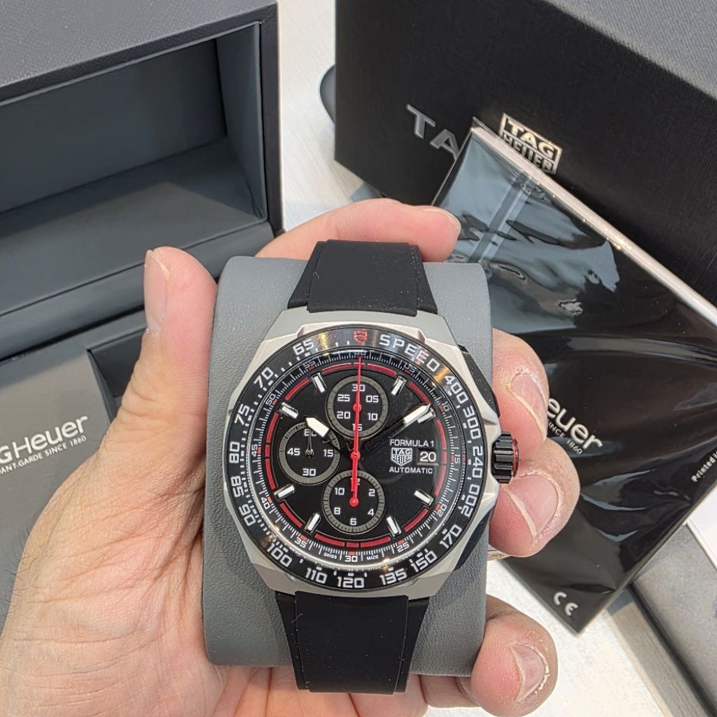 JAM TANGAN PRIA TAG Heuer Formula 1 Automatic Chronograph – Sporty & Elegan