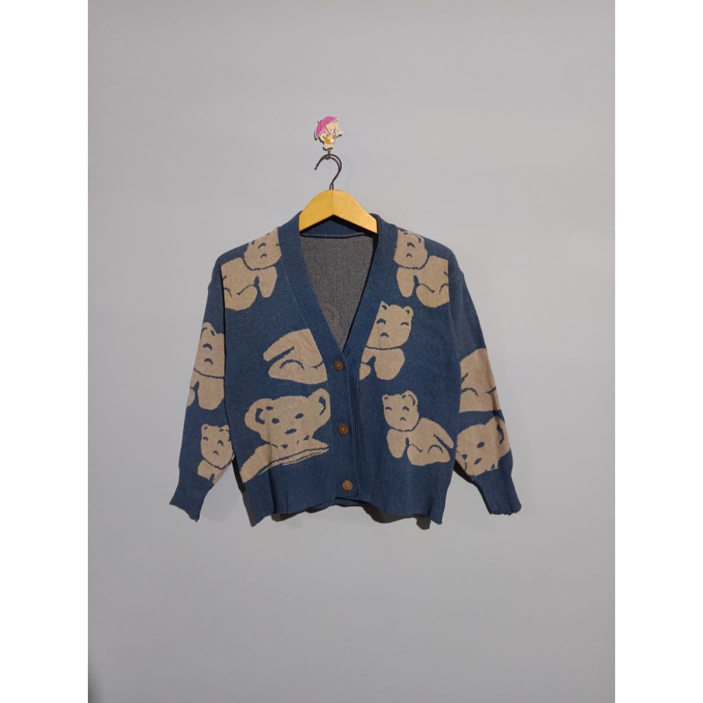 Cardigan Crop Rajut Motif Kekinian