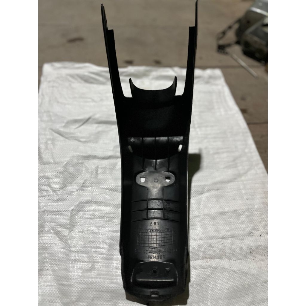 slebor belakang astrea grand