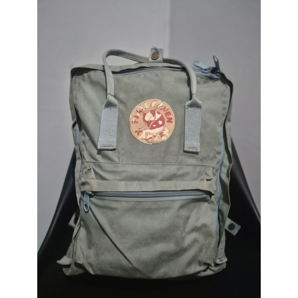 [PRELOVED] Fjallraven Kanken Clasicc Frost Green Medium