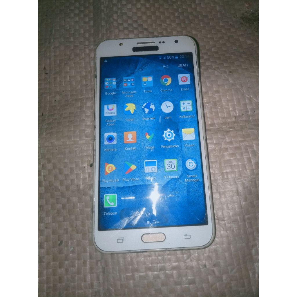samsung galaxy j700f 2015 ram 2GB bekas membaik