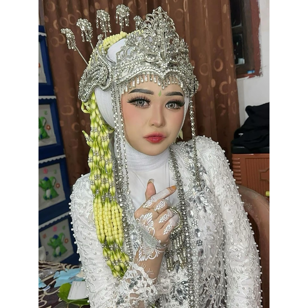 Makeup akad pengantin