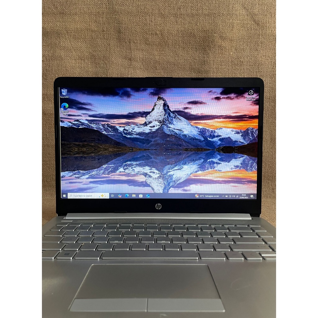 [Second/Bekas] HP - Laptop HP Model 14s-dk0008AX Layar 14 Inchi (asli/ori)