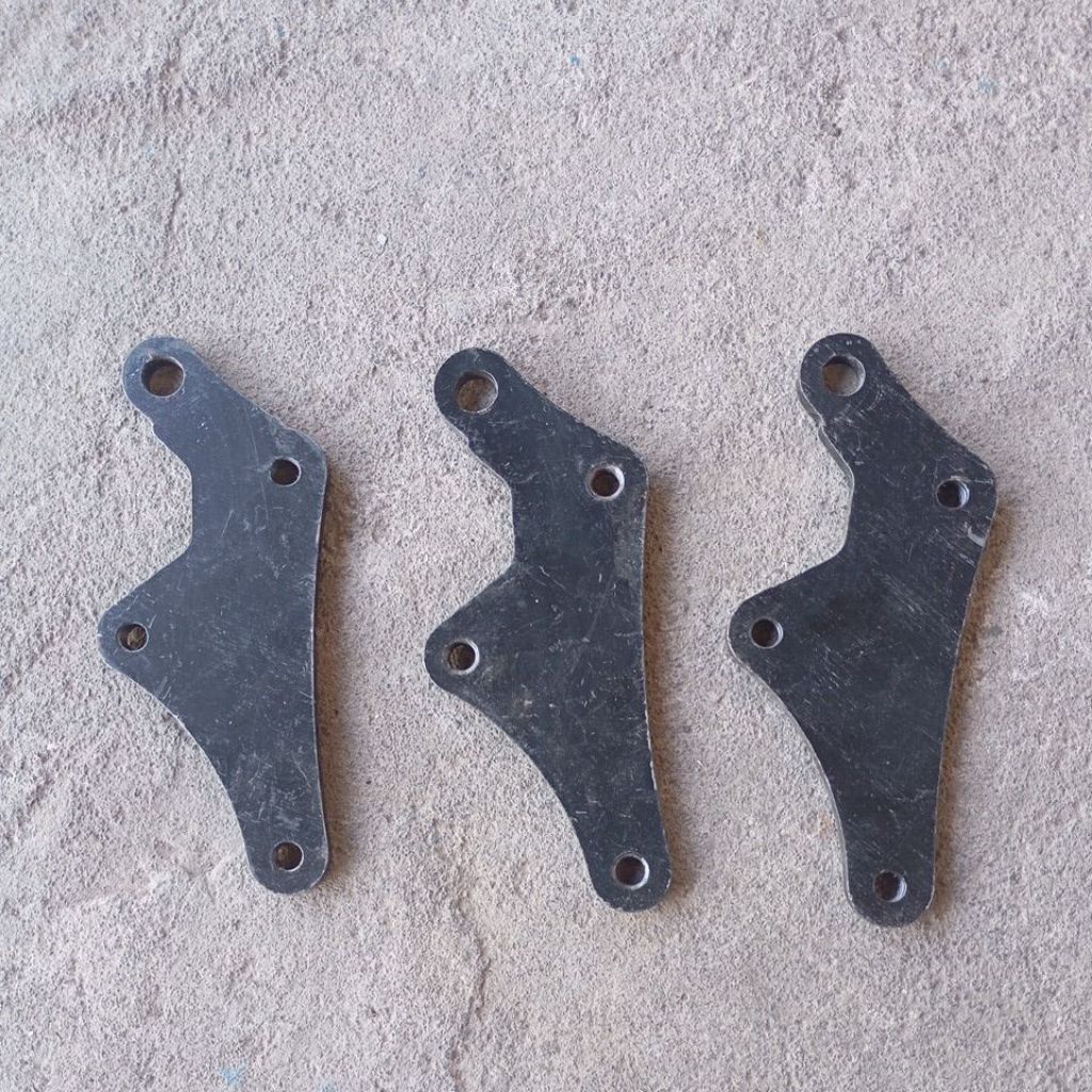 braket supra x 125 / kharisma lebar 300mm