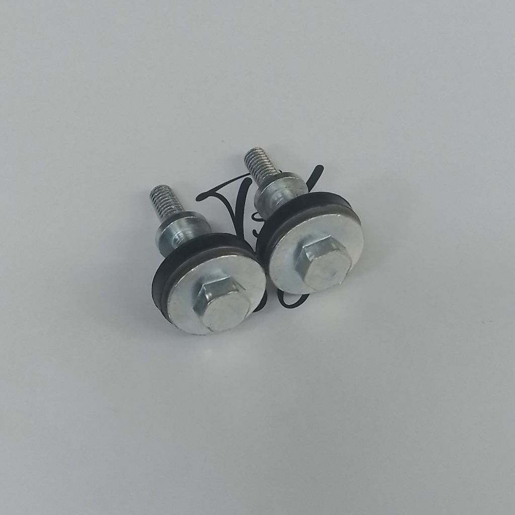 baut tutup cylinder head revo baut head honda revo