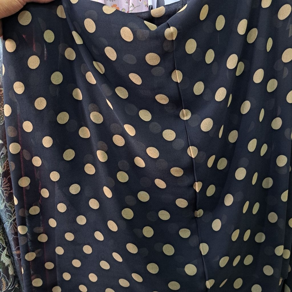 kain ceruti motif - kain ceruti zara - kain ceruti baby doll - kain ceruty motif polkadot cp eksklus