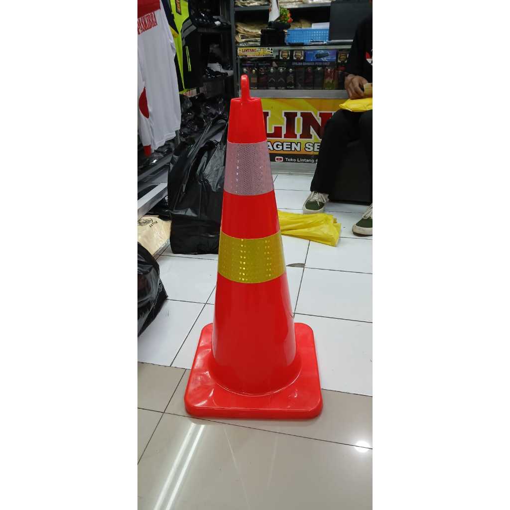 Kerucut Lalu Lintas Karet 70 Cm Aman Tahan Lama