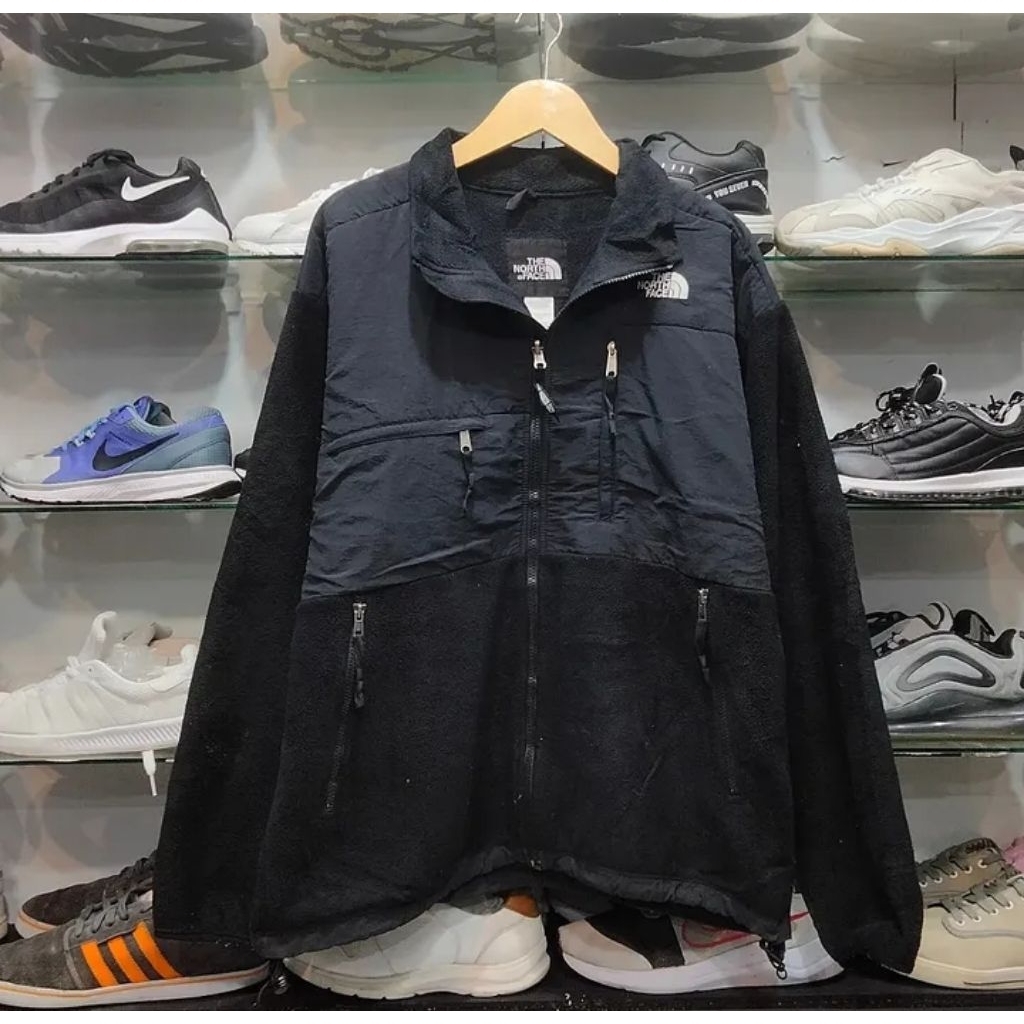 JAKET THE NORTH FACE