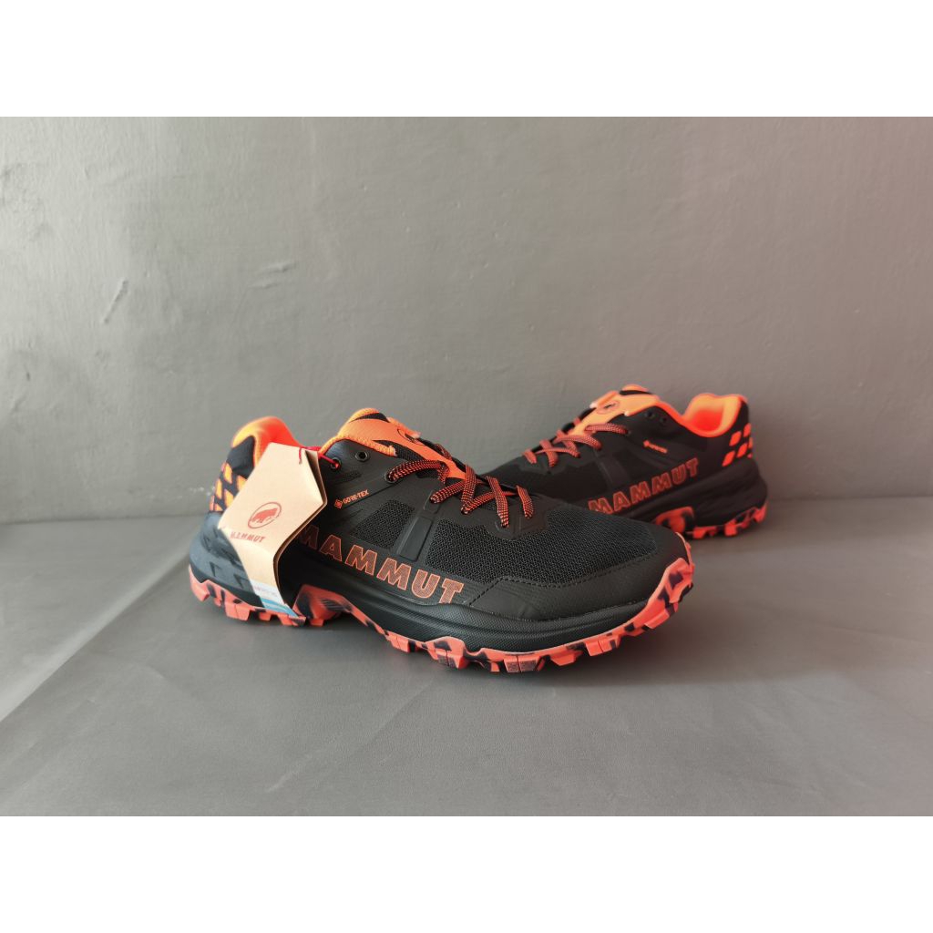 Kelana Sneakers - Sepatu Mammut Sertig II Low GTX