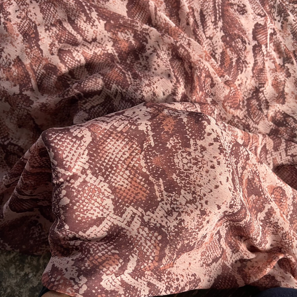 Kain Ceruti Impor - Kain Sifon Meteran - Kain Sifon Motif - Kain motif ular | Harga Per 0,5M