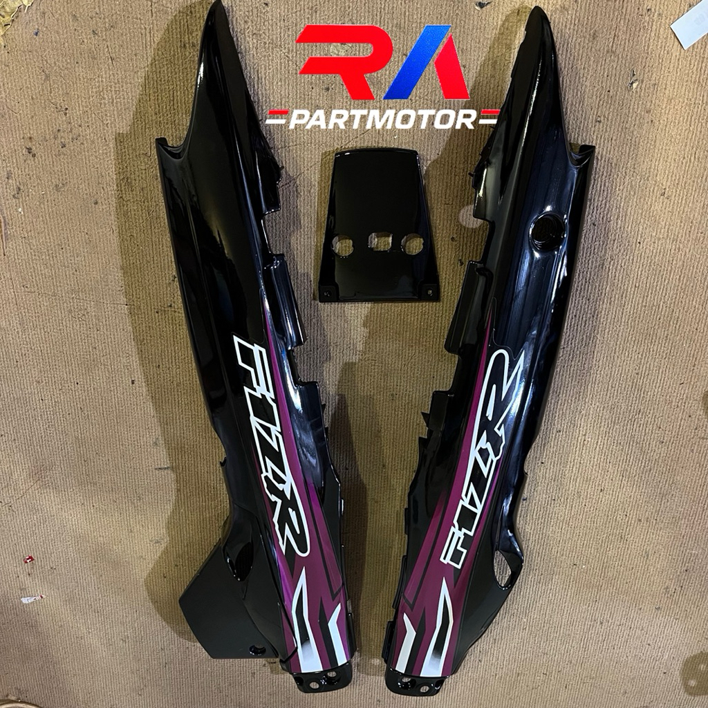 body belakang fizR set bok aki stiker ungu (ABS)