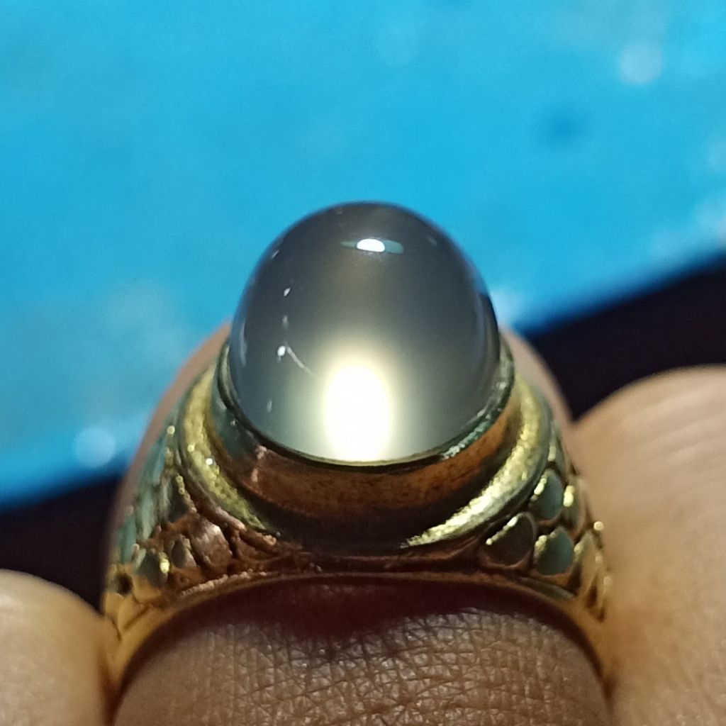 Cincin Batu Anggur Lawas Kristal Giwang Nyala