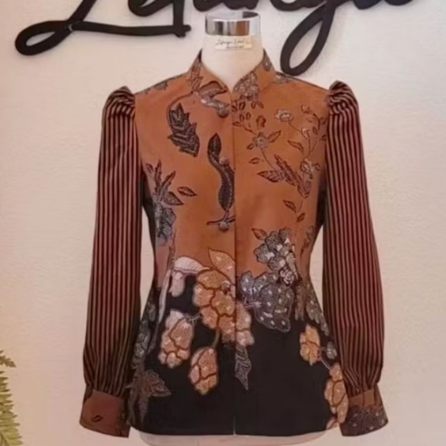 Blus Batik Bunga Coklat kombinasi Lurik