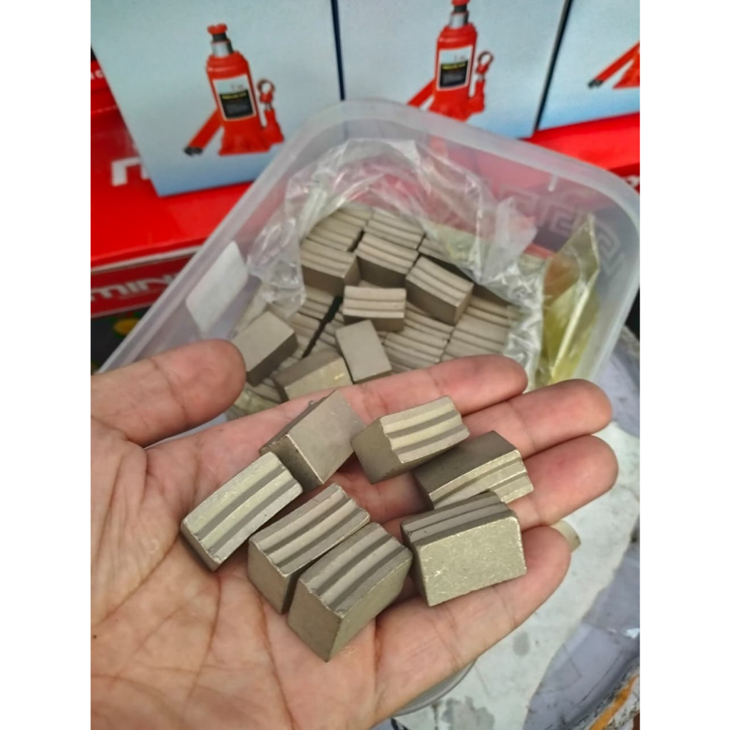 SEGMEN MATA BOR SUMUR/ SEGMEN DIAMOND M/ CORE BITS MATA BOR TEMBUS BATU/UNTUK BATUAN GRANIT