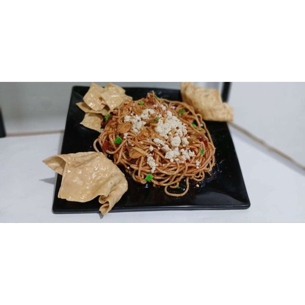 replika mie gacoan, mie gacoan palsu untuk pajangan