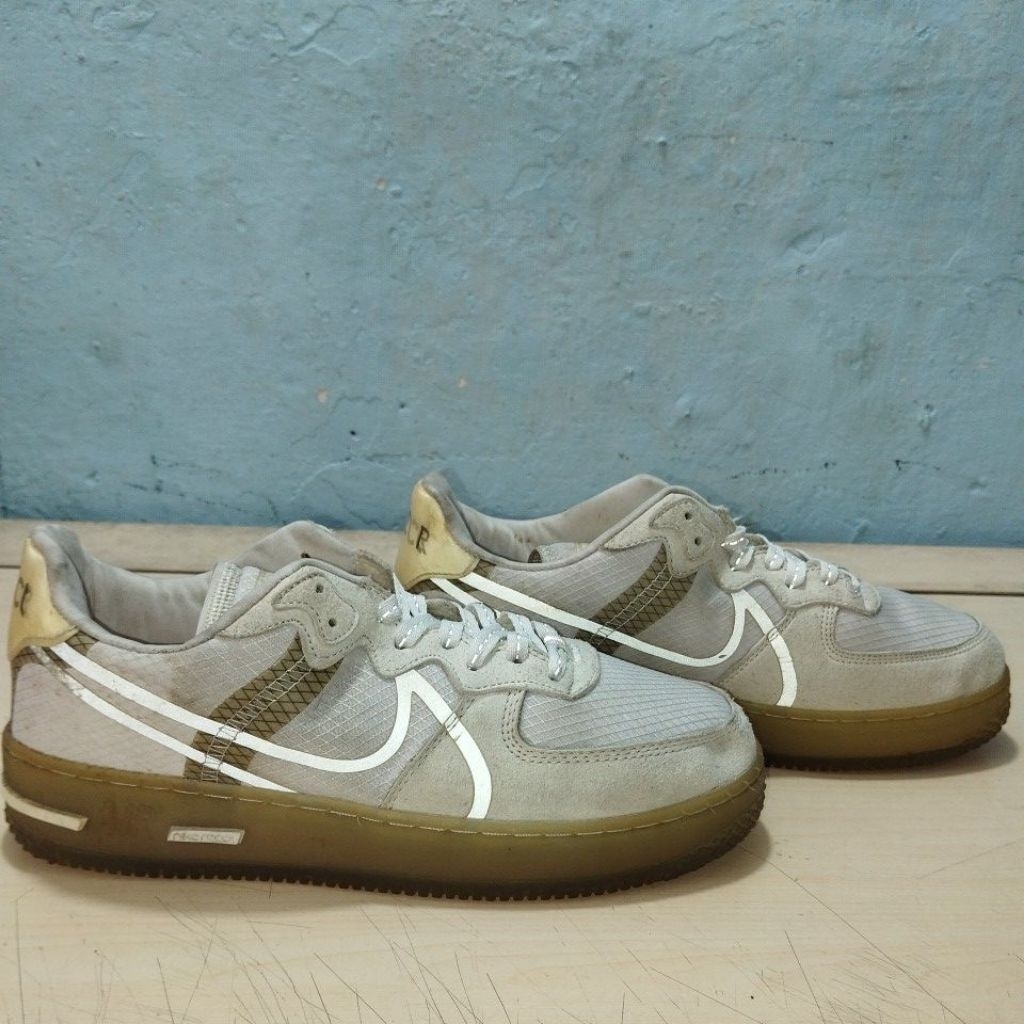 SEPATU BEKAS SIZE 44 INSOLE 28 CM