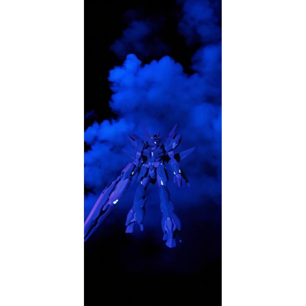 HG 1/144 Bandai Alus Earthree Gundam Repaint + Fluorescent detail paint