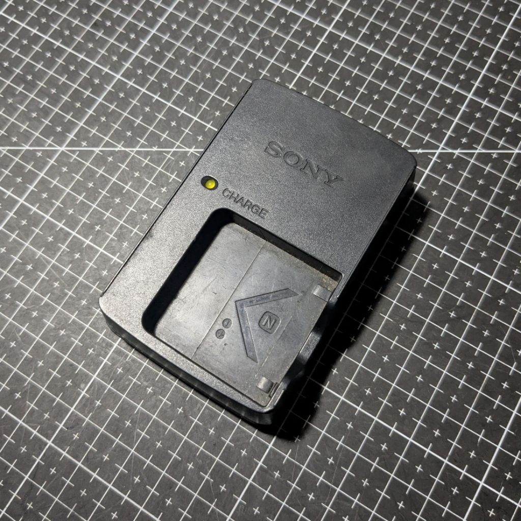 Charger Baterai Sony BC-CSN / Charger Sony ORIGINAL