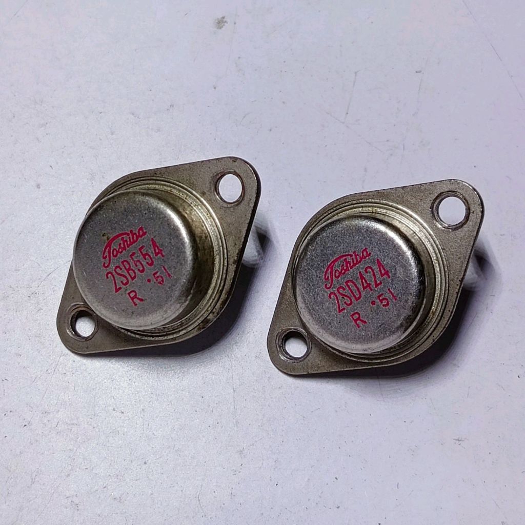 sepasang transistor jengkolan TOSHIBA 2SD424 & 2SB554 original cabutan