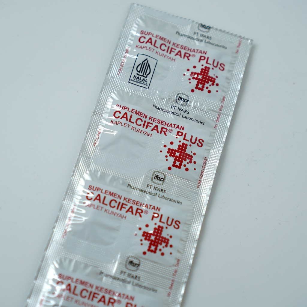Calcifar Plus 10 Kaplet - Suplemen Kalsium dan Vitamin D3