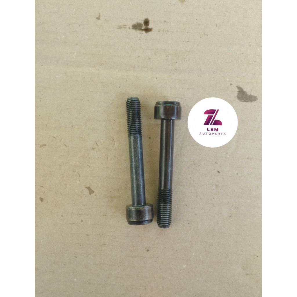 Baut cylinder head deksel xenia 1000cc