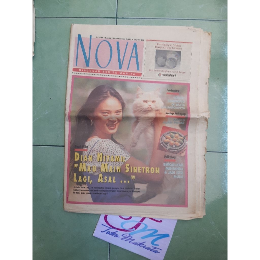 koran tabloid wanita NOVA cover Dian Nitami jadul lawas lama