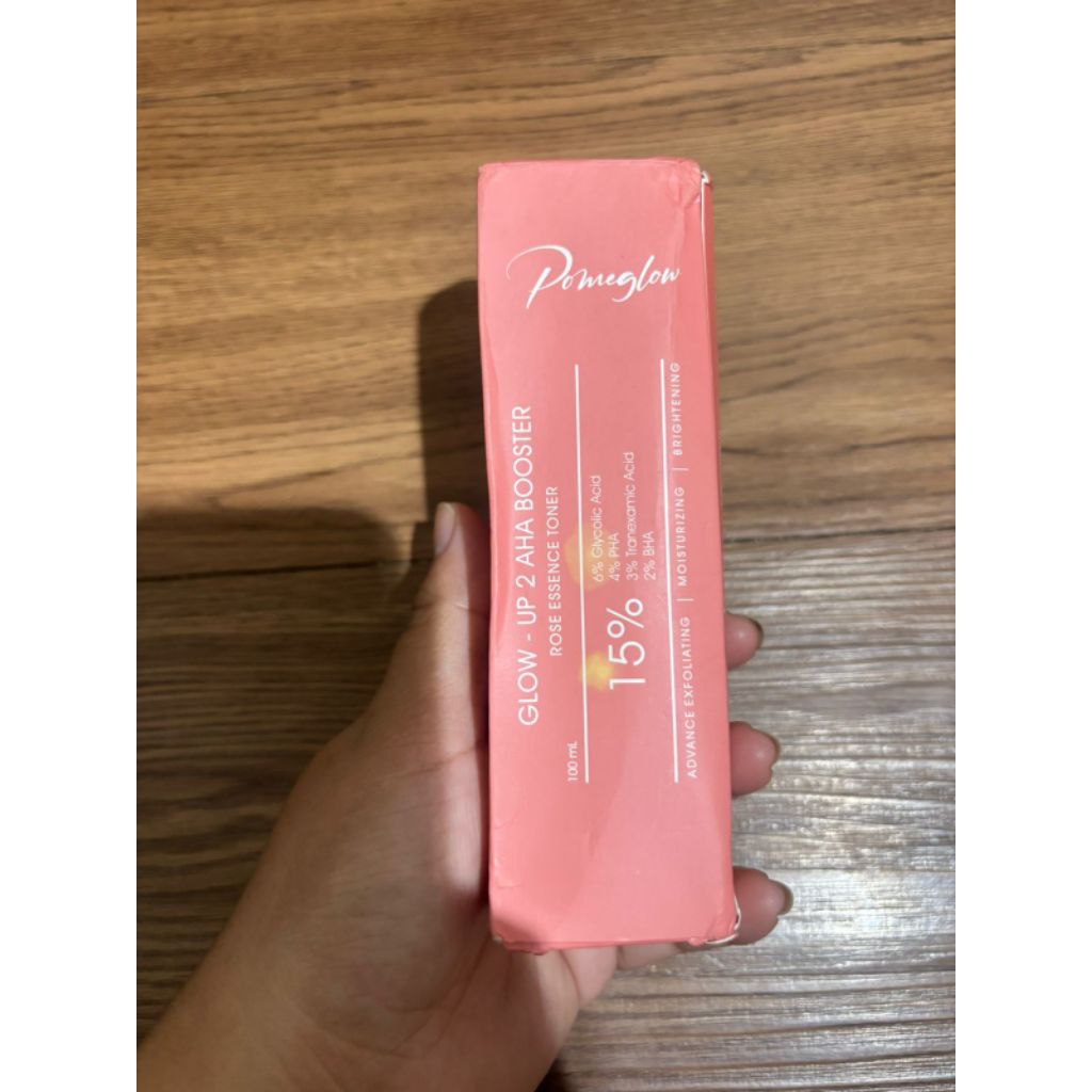 POMEGLOW Glow Up AHA Booster Toner Exfoliating face & body AHA 15%