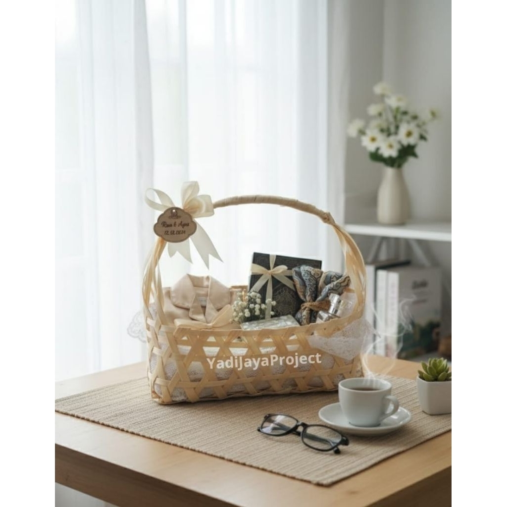 Keranjang Hampres Anyaman Bambu Keranjang Parcel Keranjang Souvenir Tas Bambu Anyaman