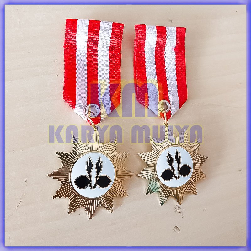 Pin Bintang Jasa 2 Tunas Kelapa Pramuka Pin Bros Tanda Jasa Pramuka - Karya Mulya