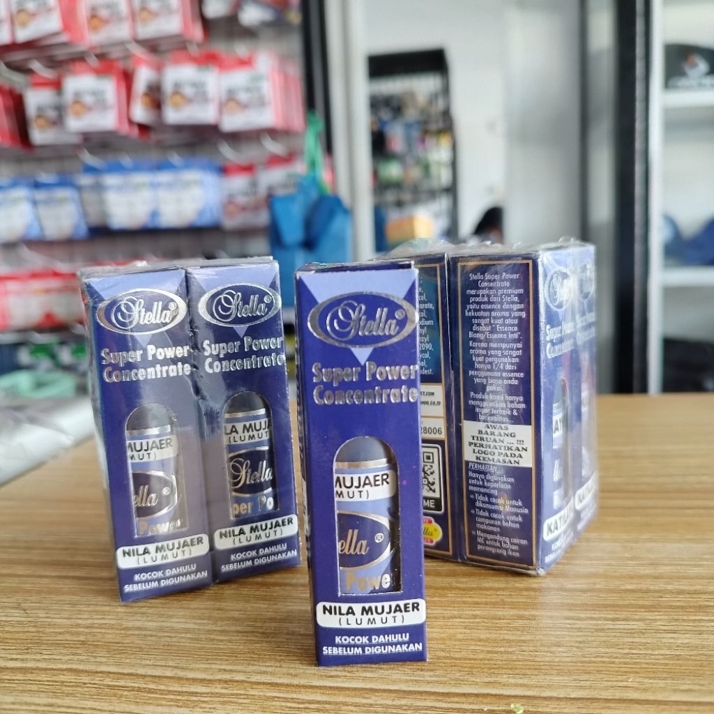 ESSEN STELLA NILA MUJAER