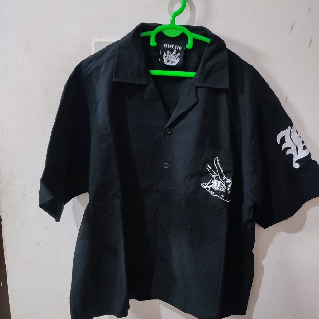 Kemeja Hishiro KON AKI BLACK (Chainsawman) - Hishiro Id