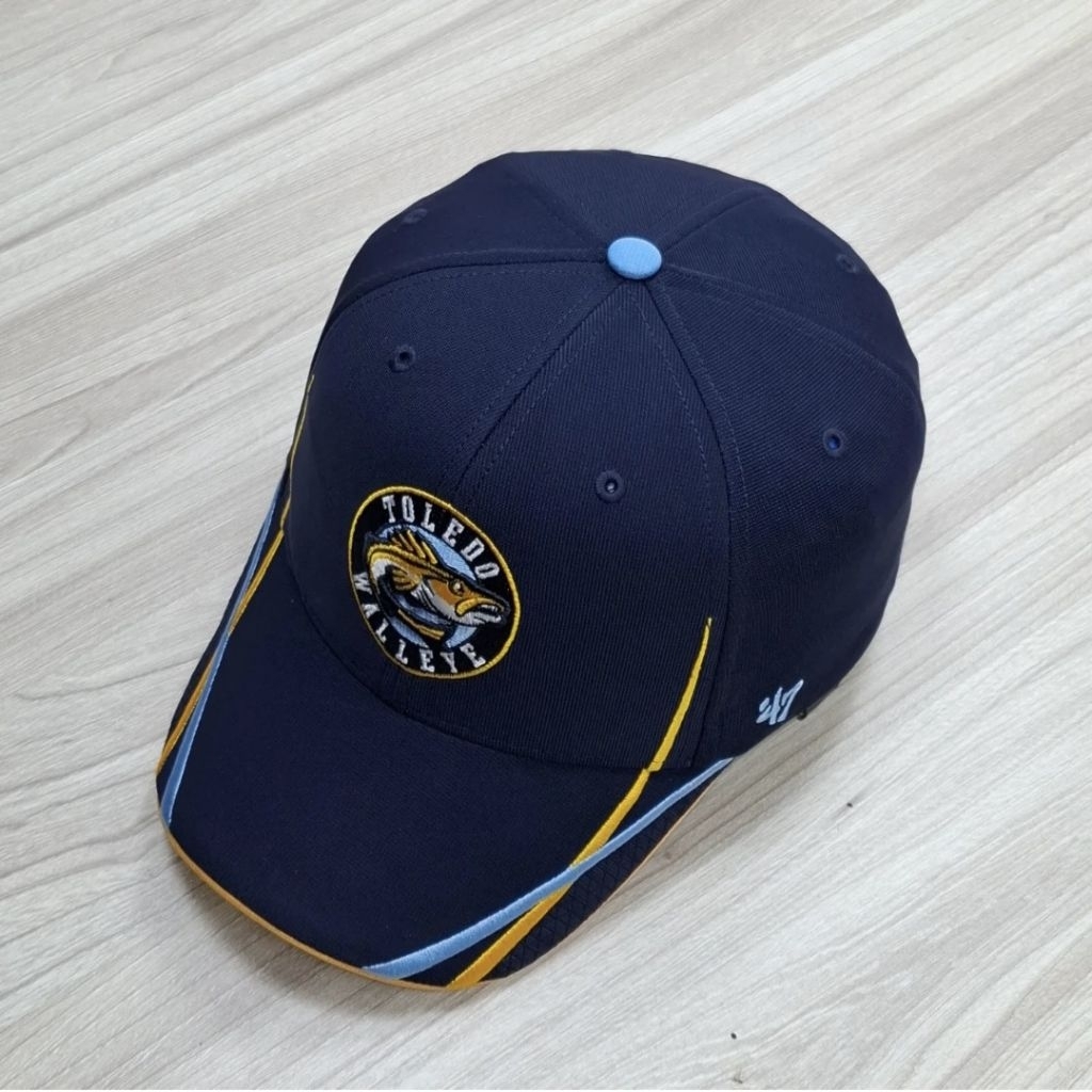 Topi 47 Brand, Stelan Velcro