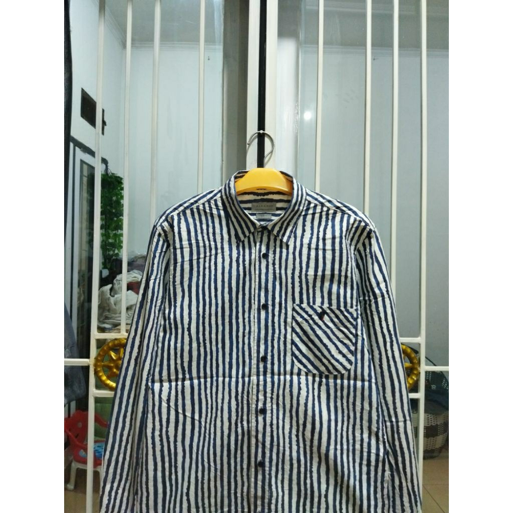 kemeja Zara man M slim garis-garis casual pria murah terbaik