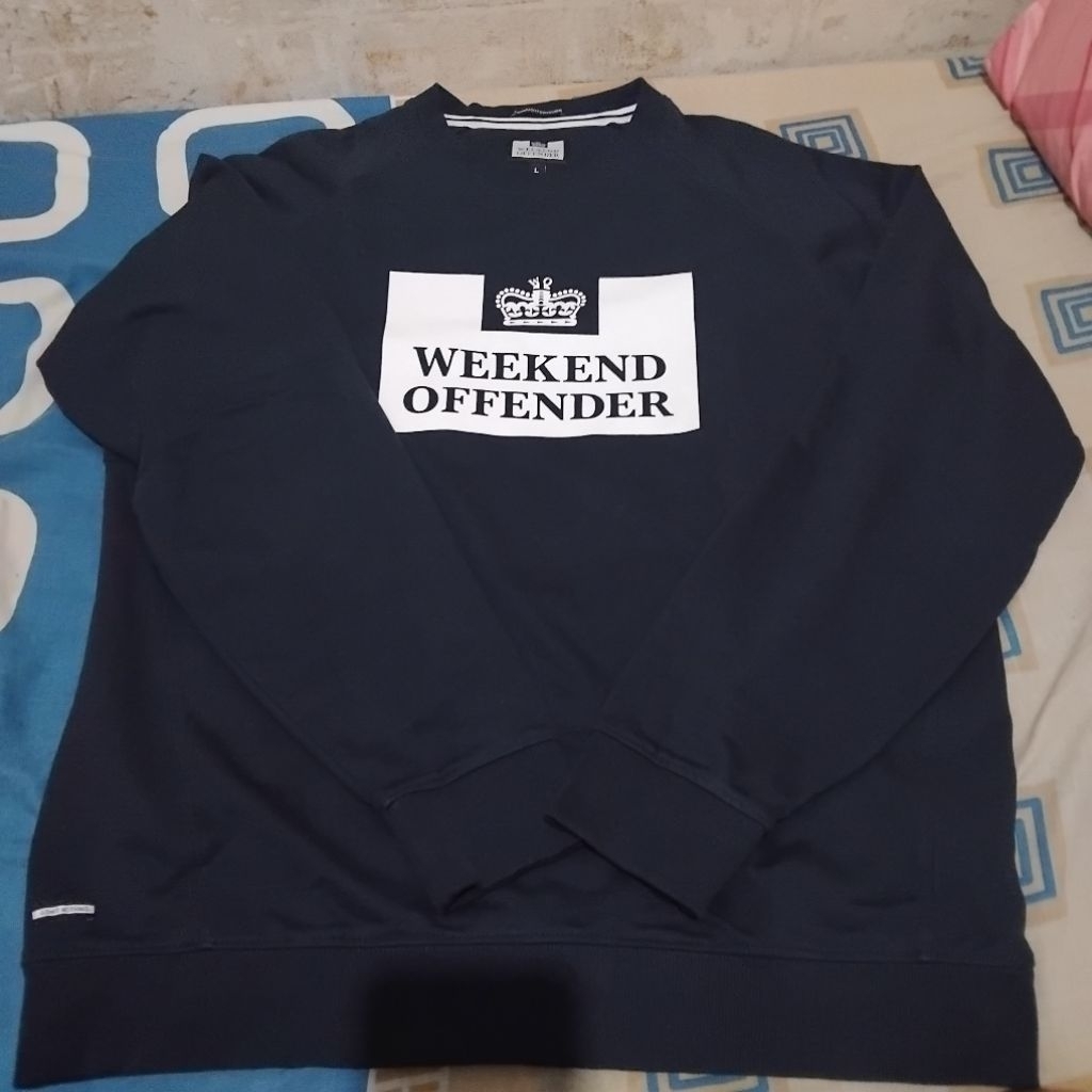 crewneck weekend offender L